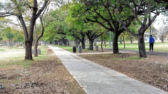 El municipio se reunió con vecinos del Parque Federal por la iluminación