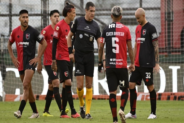 Newell ´s perdió ante Barracas en el debut de Fabbiani