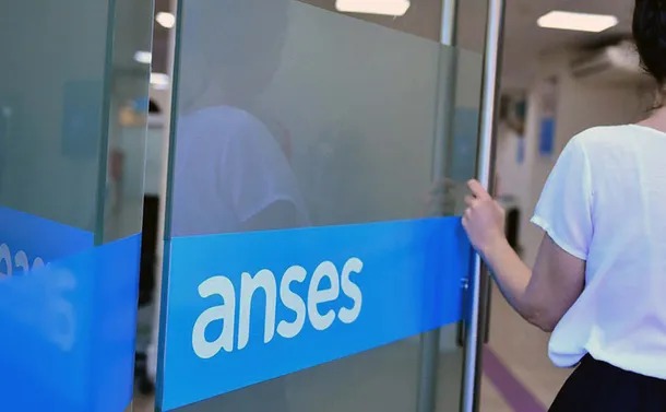 Jubilación de marzo: la ANSES fijó suba de 2,21% para ingresos mínimos