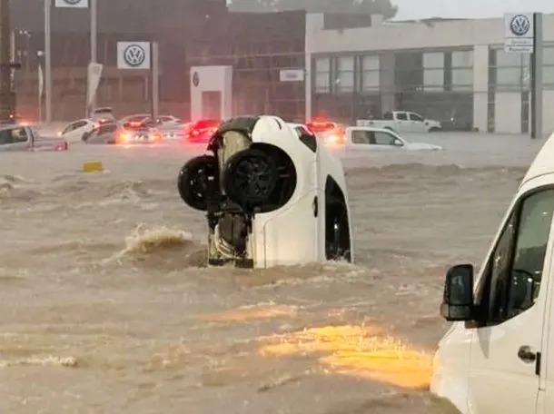 Temporal trágico en Bahía Blanca: confirmaron que hay al menos seis muertos