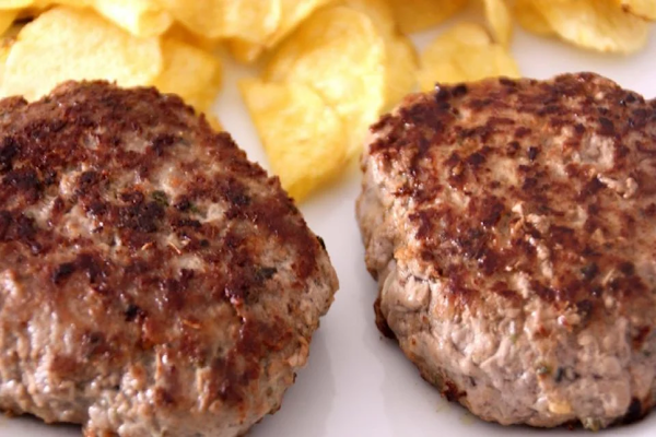 Hamburguesas caseras: 3 recetas nutritivas y rendidoras