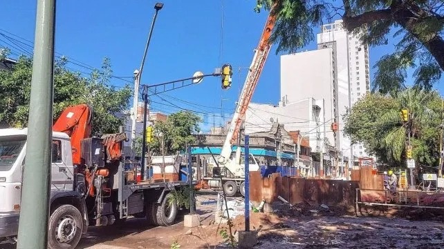 Socavón de bulevar y 9 de Julio: en 