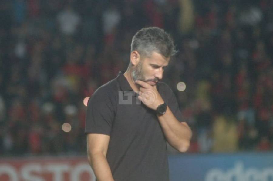 Pereyra, detallista en Colón: 