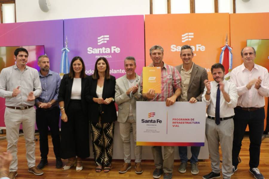 Provincia invierte más de $ 992 millones en 63 localidades para mejorar la circulación vial