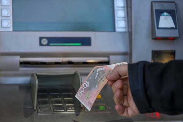 Cajero automático: el botón que debes tocar si tu tarjeta queda bloqueada