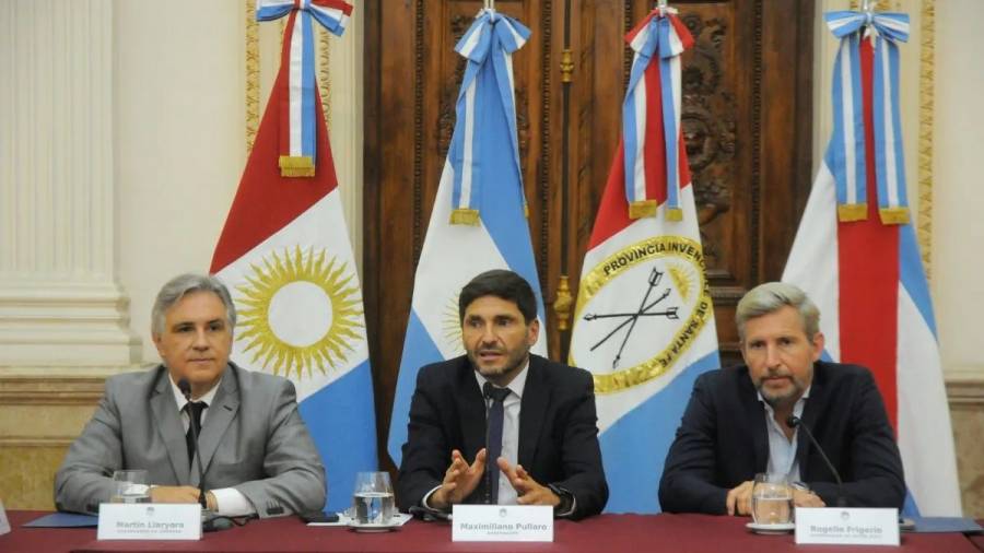 Pullaro, Martín Llaryora y Rogelio Frigerio se reúnen en Santa Fe
