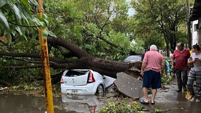 Fuerte temporal en Rosario y la región: intensas lluvias y granizo