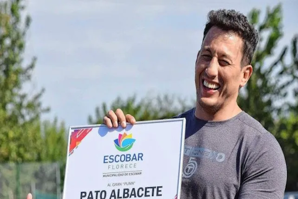 Patricio Albacete lanzó su libro Mil Batallas