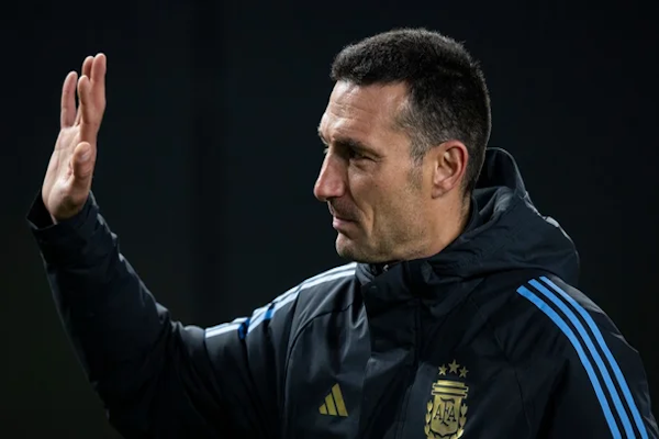 Los tres apuntados del fútbol local por Scaloni 
