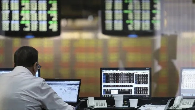 Se hunden los ADR y el riesgo país salta a 960 puntos ante la escalada de la guerra comercial