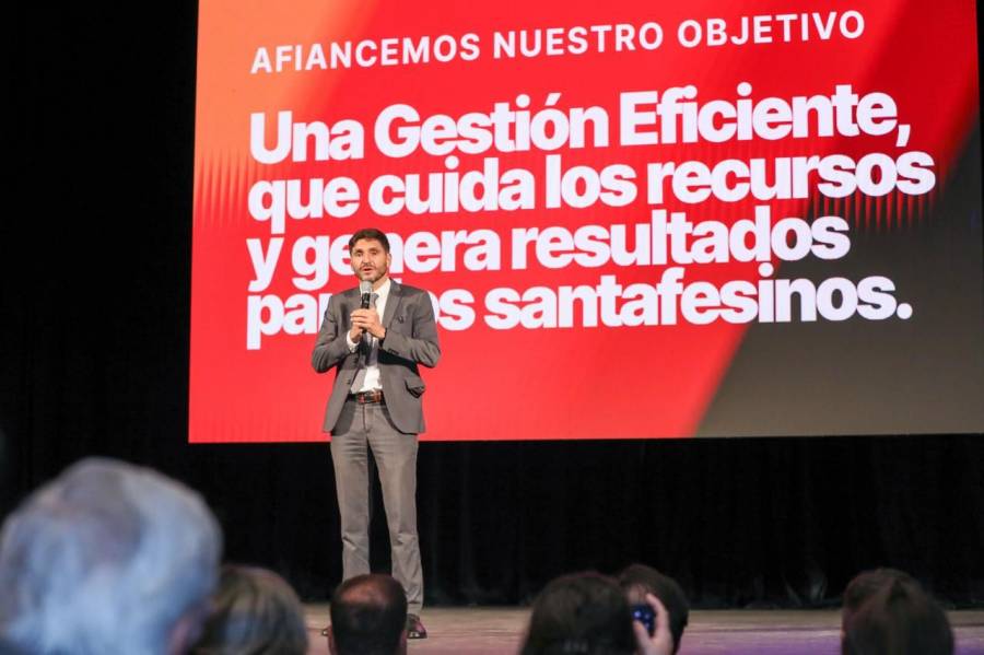 Maximiliano Pullaro llamó a “construir el futuro de Santa Fe con humildad y esfuerzo” 