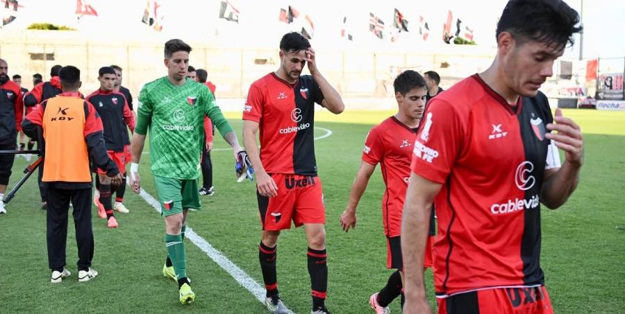 Colón volvió a perder y se terminó la paciencia: 3-2 ante Chacarita
