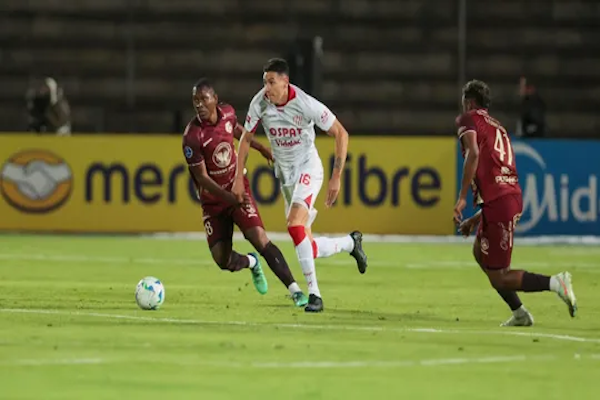 Sudamericana: Unión cayó en Ecuador desde el arranque y terminó goleado