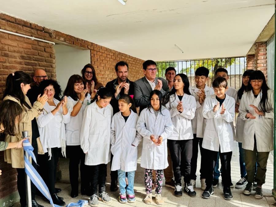Provincia inauguró tres nuevas en Santo Tomé