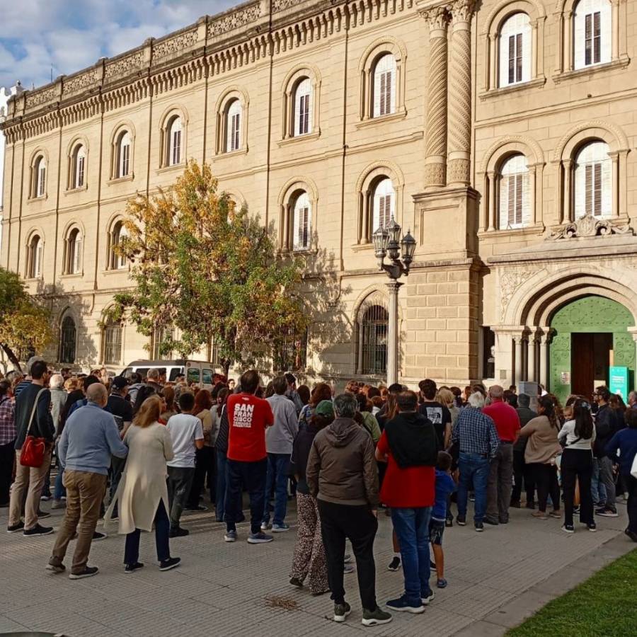 Más de 500 personas recorrieron el paseo homenaje al Papa Francisco 