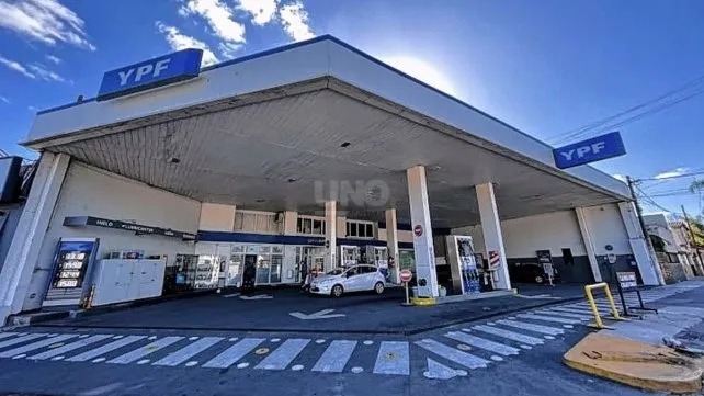 Desde el 1 de mayo, YPF bajará el precio de los combustibles