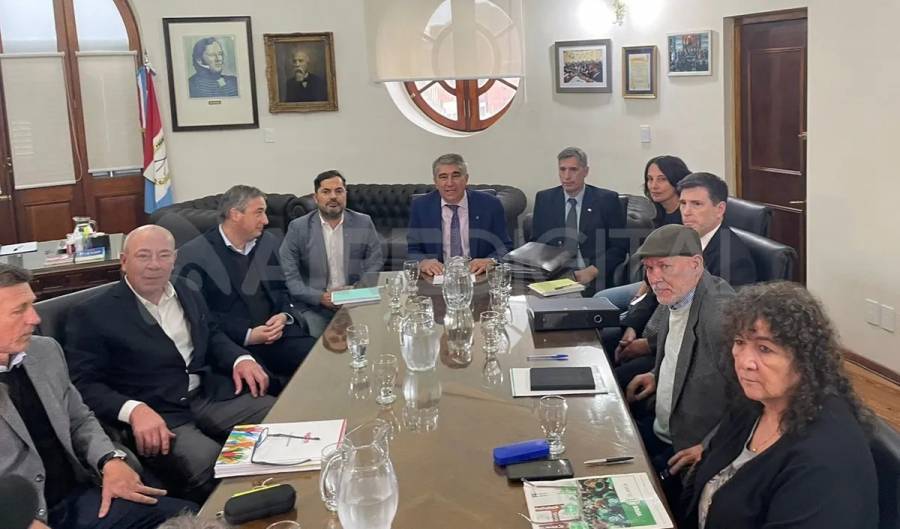 Paritaria estatales: La provincia ofreció una suba del 8% para abril, mayo y junio