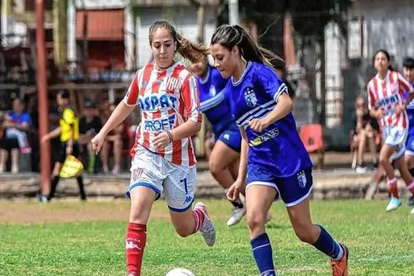 Inicio la Copa Santa Fe de fútbol femenino