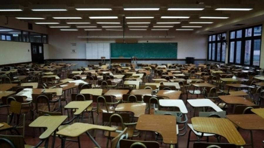 Docentes de la UNR iniciaron paro de 48 horas 