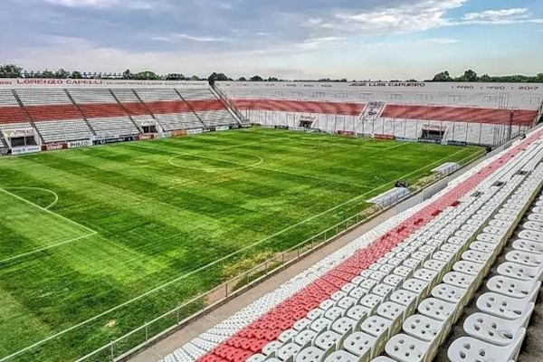 Hay una posible fecha para el partido entre Morón y Colón