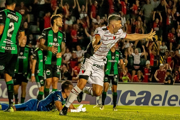 Colón y Nueva Chicago con hora día por la 19ª fecha