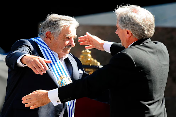 Las confesiones póstumas de Mujica