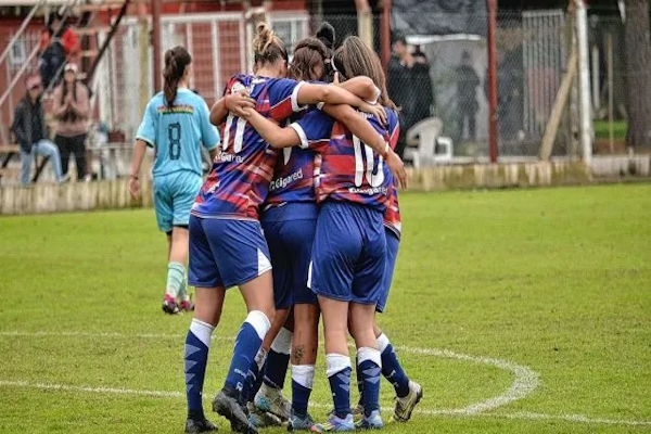 Las chicas de Unión derrotaron a Aldosivi en La Tatenguita