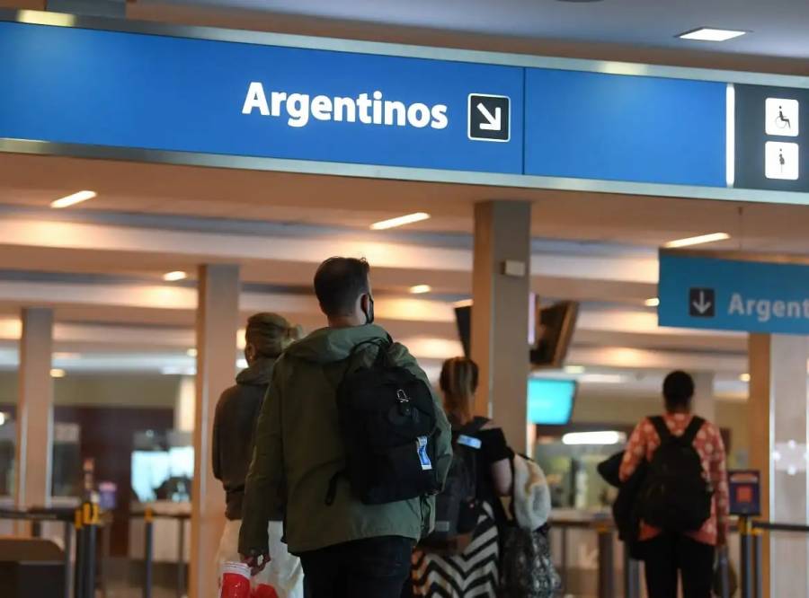 El Gobierno realizó una modificación en la ley que regula la política migratoria