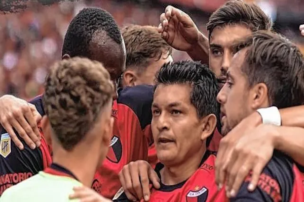 Pulga Rodríguez rechazó a San Miguel por Colón