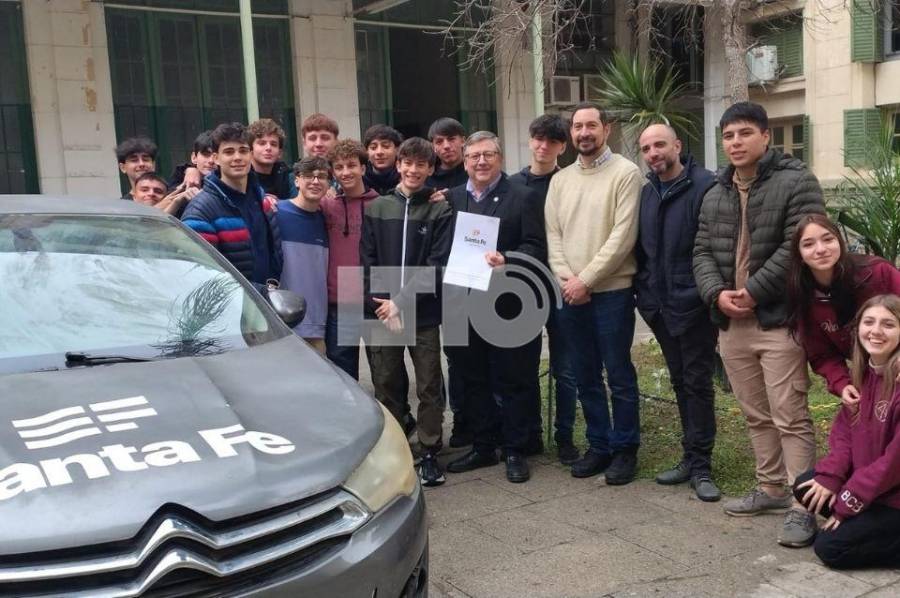 Entregaron dos motos y un auto secuestrados a la Escuela Industrial
