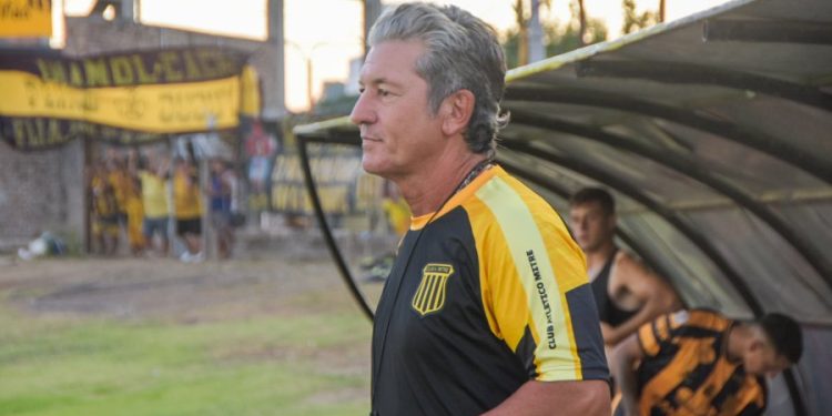 Sciacqua no viene a Santa Fe para enfrentar a Colón: deja de ser el DT de Mitre