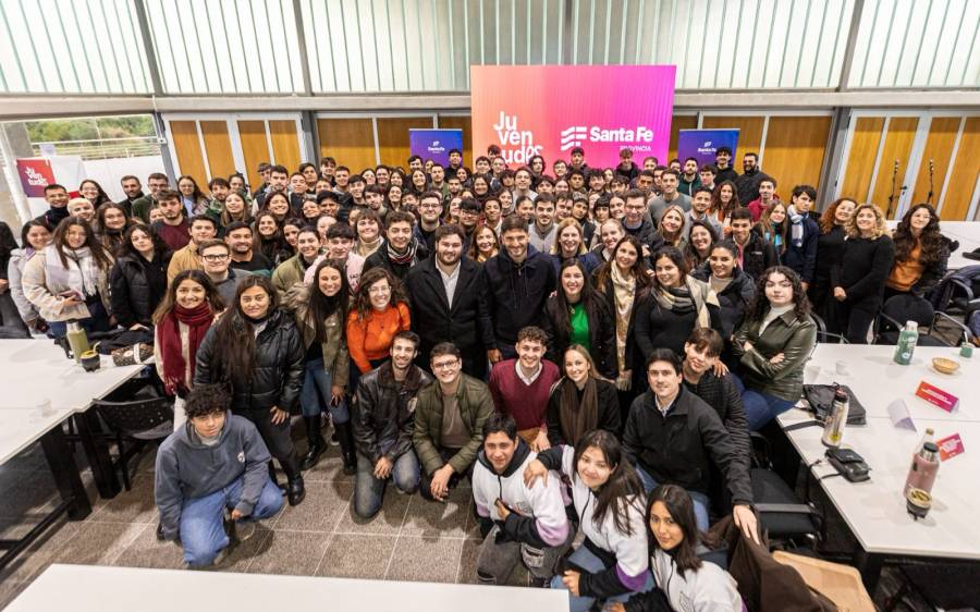 Pullaro: “Tenemos que pensar una Constitución que nos permita ser una provincia de avanzada en lo institucional”