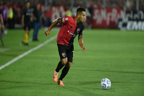 Newell ´s podría ser intimado por la Fifa por dos jugadores