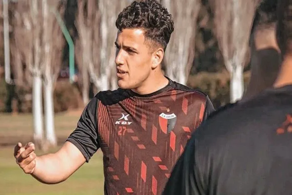 Forneris sigue en Colón, aunque su salida es inminente