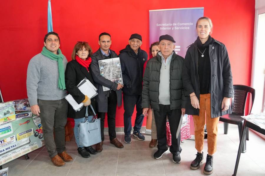 Provincia acompaña las actividades organizadas por comerciantes de la avenida F. Zuviría 