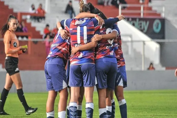 Unión goleó a San Miguel y estiró su invicto