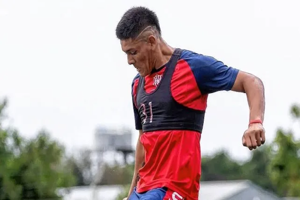Diego Armando Díaz sería titular ante Central
