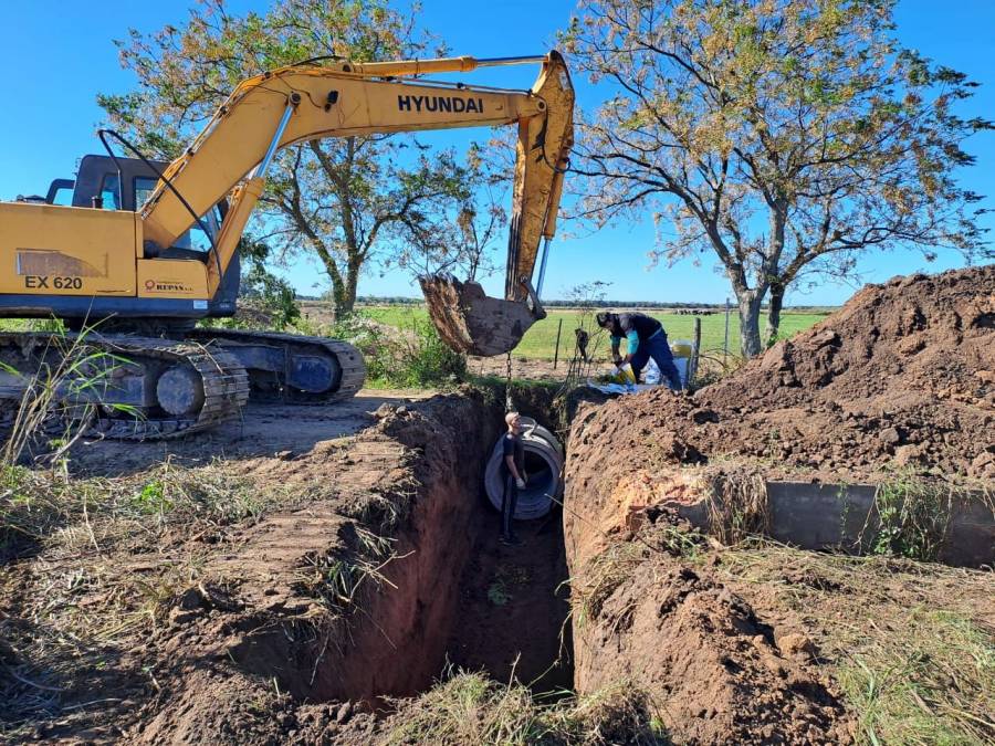 El gobierno provincial comenzó con la ejecución del Canal Bragado