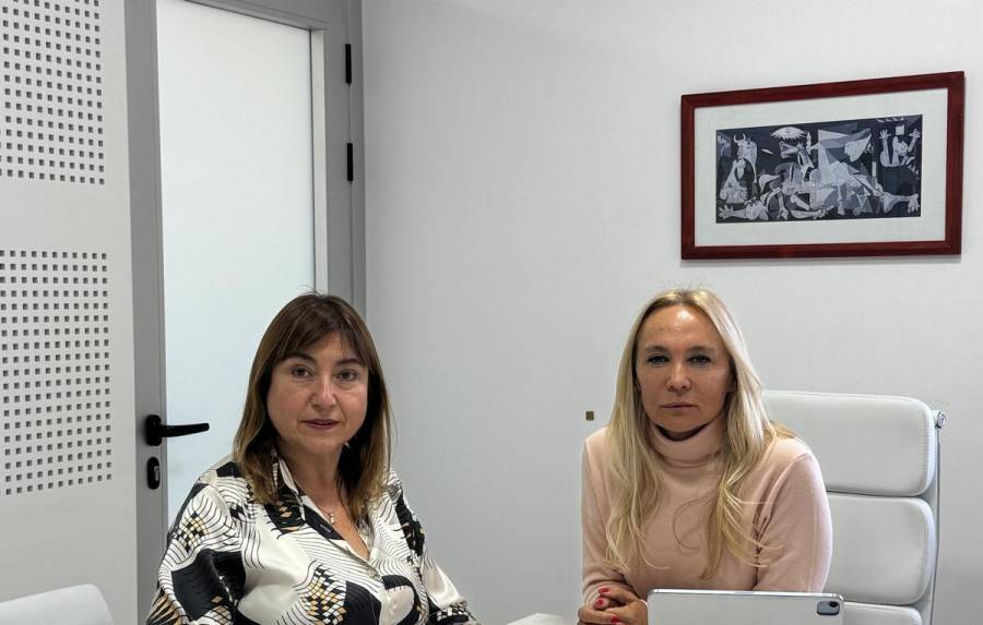 Reunión entre la Fiscal General y la Defensora Provincial por la reforma constitucional