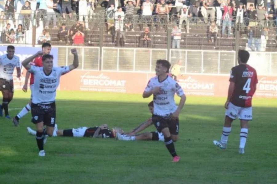 Colón sigue sin tocar fondo: sufrió otra durísima caída ante Chaco For Ever