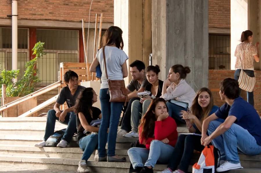 Por falta de recursos, está en duda el comienzo del segundo cuatrimestre