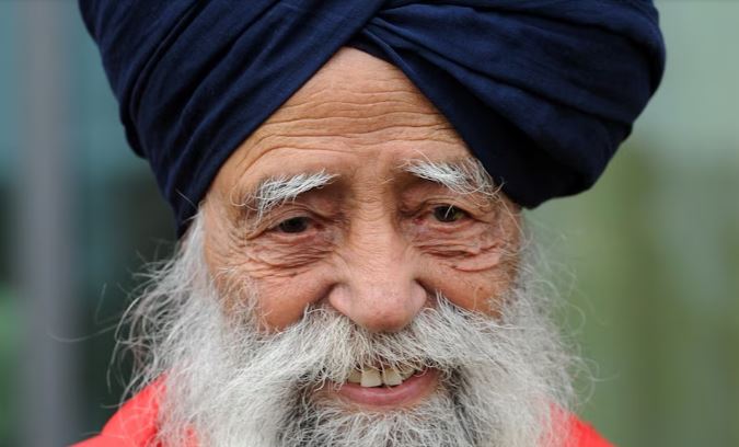 Murió el maratonista Fauja Singh en un accidente de tráfico a los 114 años