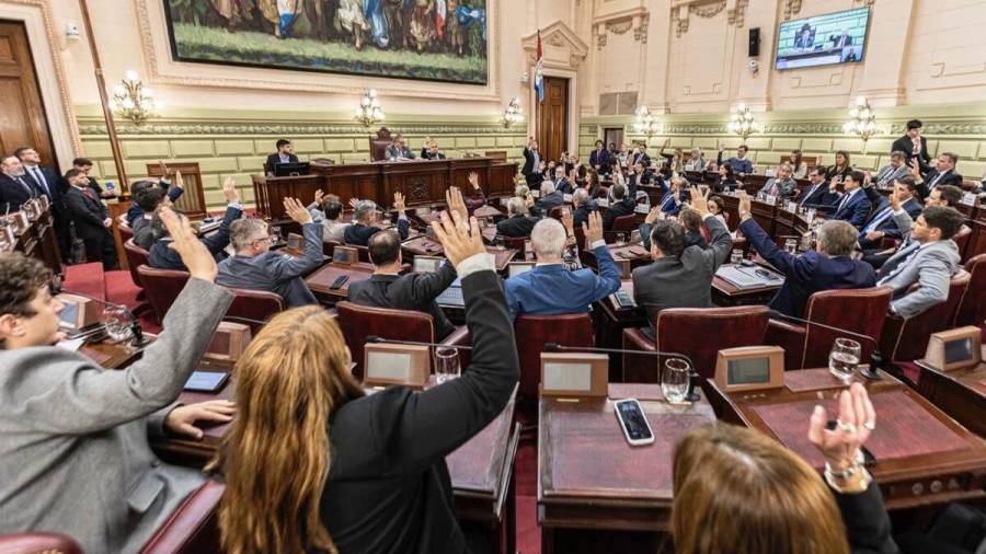 Comienzan las reuniones de comisión en la Convención Reformadora de la Constitución de Santa Fe