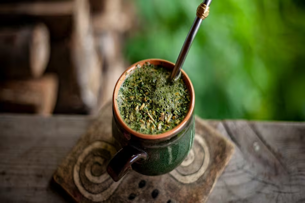 Mate: la hierba que ayuda a eliminar toxinas y bajar de peso
