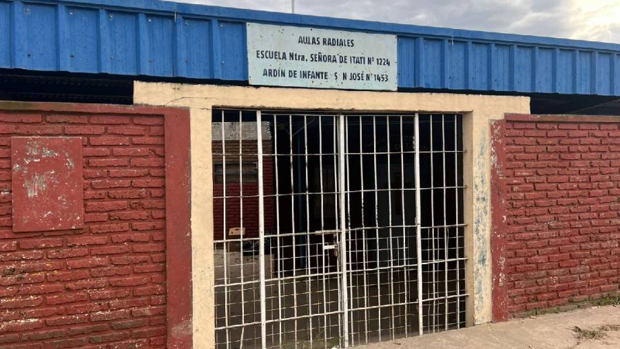 Tras los disturbios, la escuela Nuestra Señora de Itatí permanece cerrada pero entrega viandas 