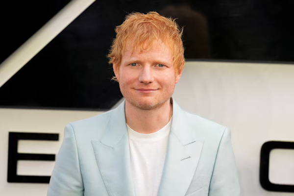 Ed Sheeran apostó por la moda sostenible en su nuevo videoclip