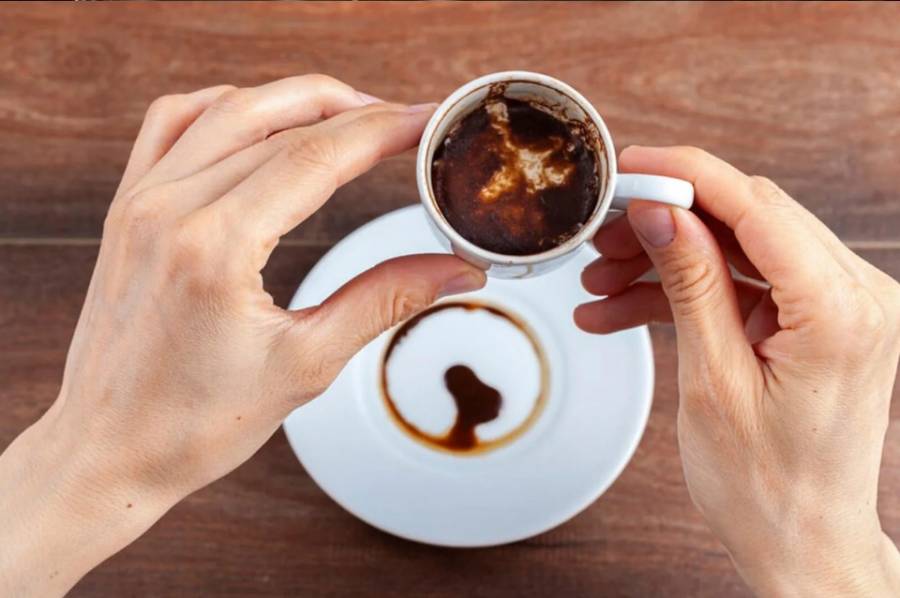 Se divorció tras una lectura de café que le hizo ChatGPT