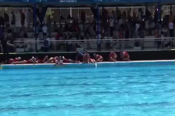 Terror en el Mundial Sub 20 de waterpolo femenino por una balacera