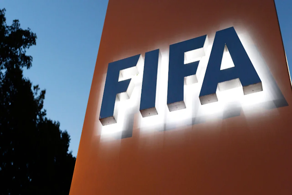 FIFA prohibirá fichajes entre equipos del mismo dueño