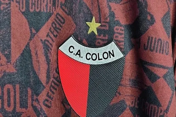 Colón: los tres modelos que competirán por la nueva camiseta
